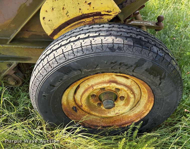 image for item ND9747 WECO 27 sprig harvester