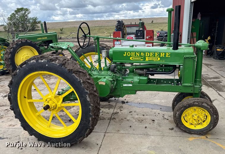 image for item NE9834 1936 John Deere B Tractor