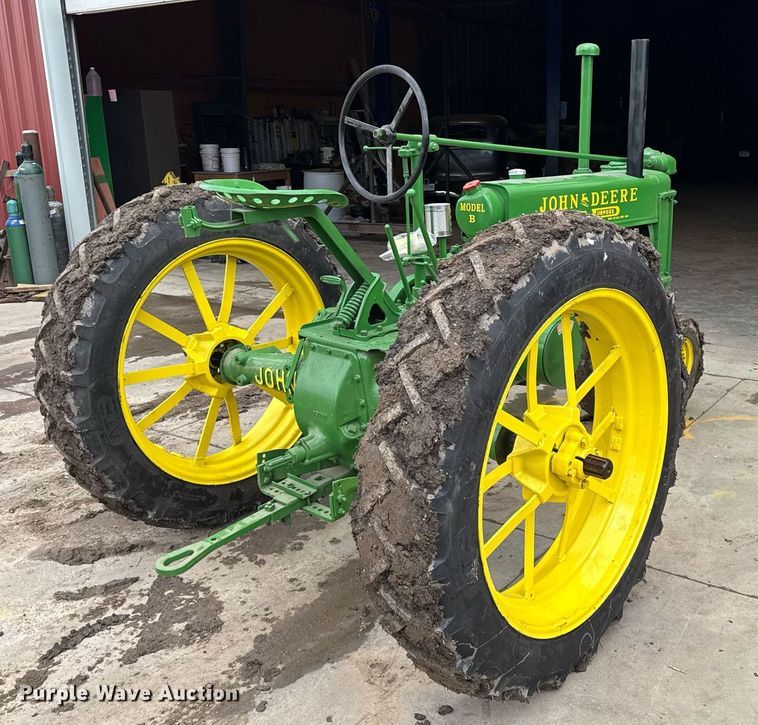 image for item NE9834 1936 John Deere B Tractor