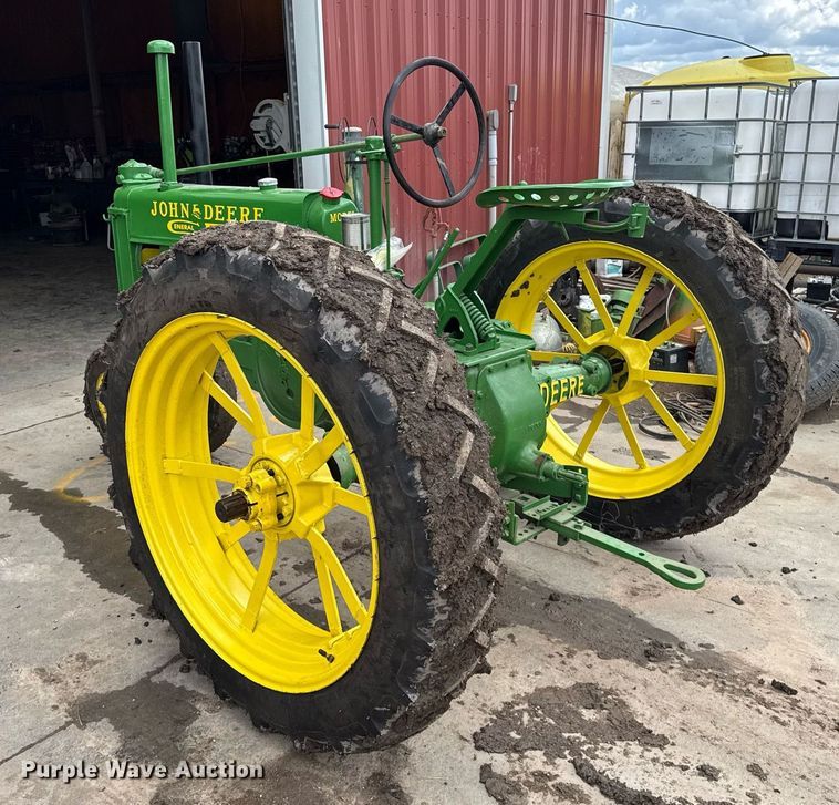 image for item NE9834 1936 John Deere B Tractor
