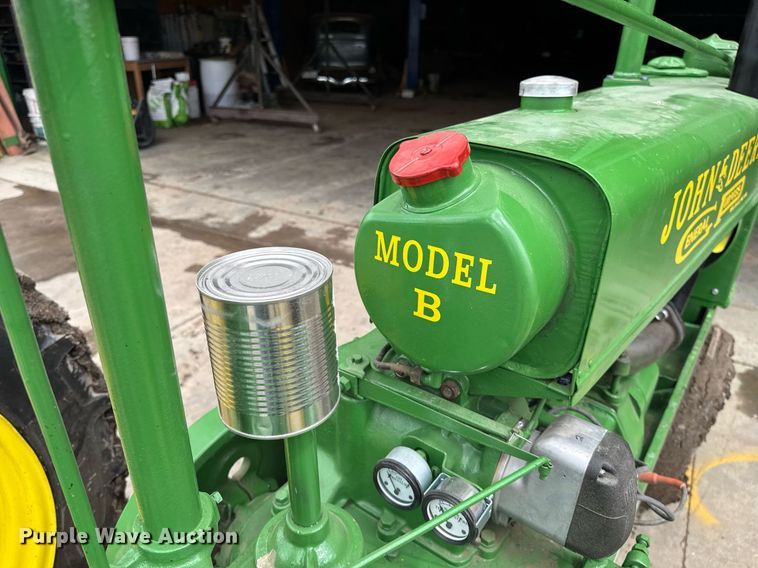 image for item NE9834 1936 John Deere B Tractor