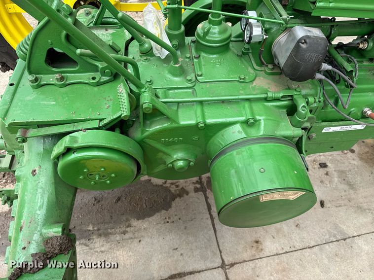image for item NE9834 1936 John Deere B Tractor