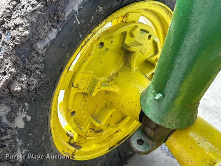 image for item NE9834 1936 John Deere B Tractor