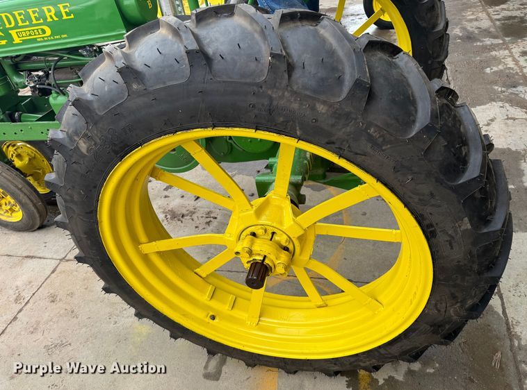 image for item NE9834 1936 John Deere B Tractor