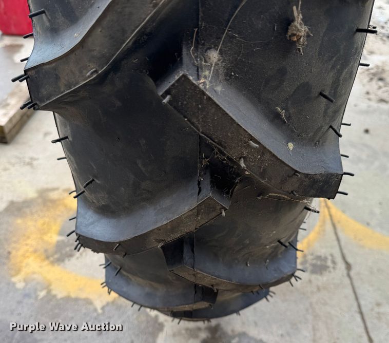 image for item NE9834 1936 John Deere B Tractor