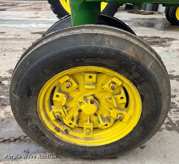 image for item NE9834 1936 John Deere B Tractor