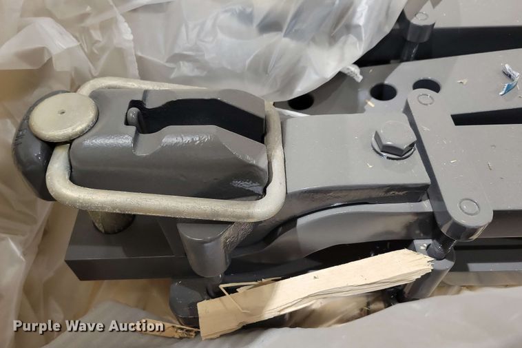 image for item NV9842 (38) Massey Ferguson draw bars