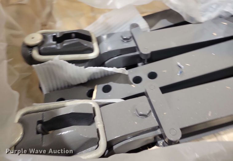 image for item NV9842 (38) Massey Ferguson draw bars