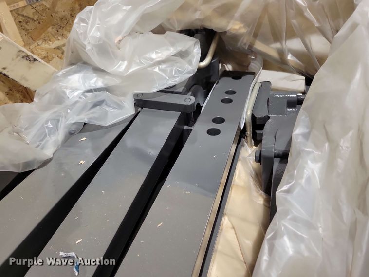 image for item NV9842 (38) Massey Ferguson draw bars