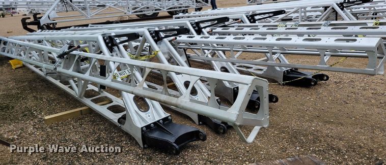 image for item NV9863 Millinium Booms spray boom assembly