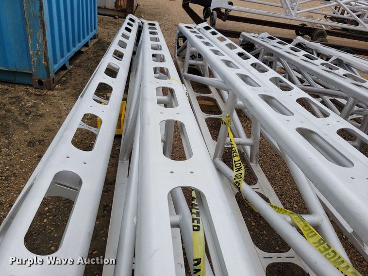 image for item NV9863 Millinium Booms spray boom assembly