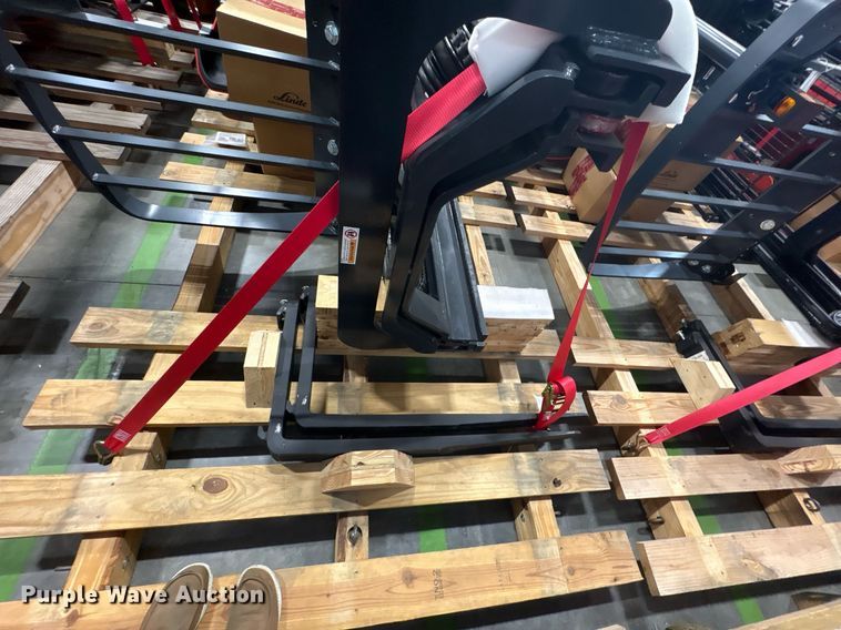 image for item DX5462 2023 Linde R17SX reach truck