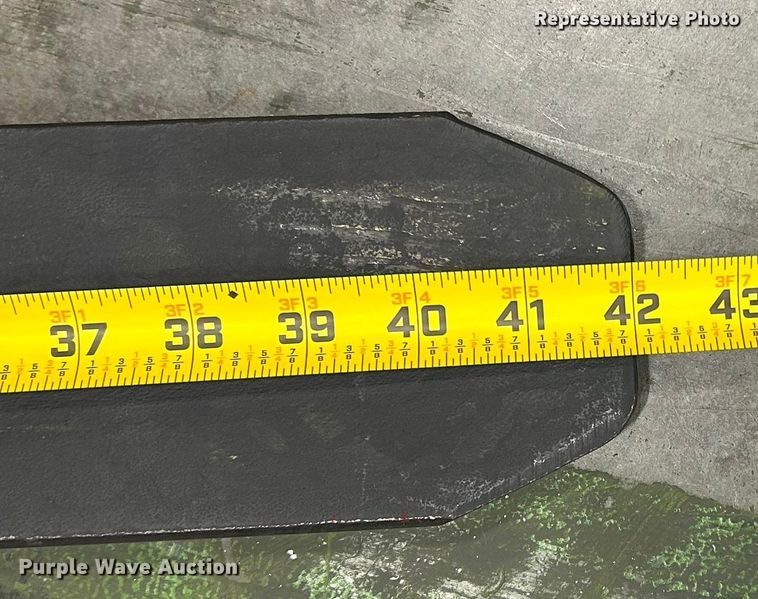 image for item DX5464 2023 Linde R17SX reach truck