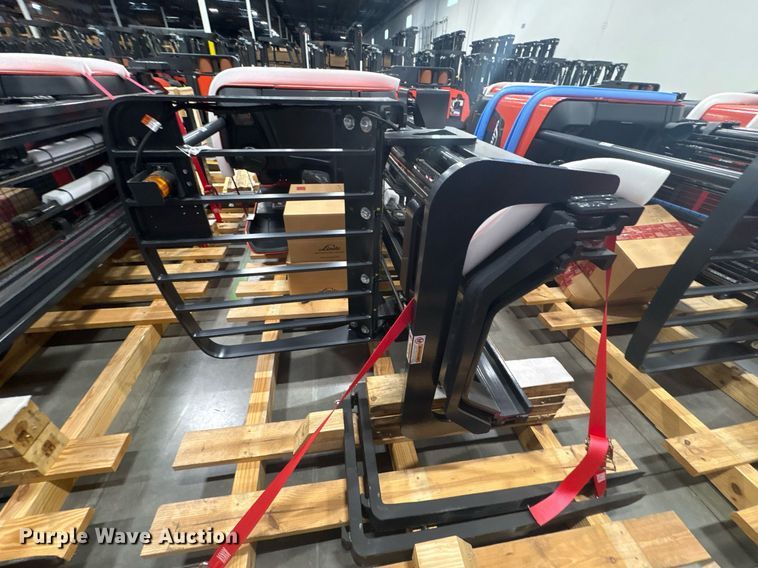 image for item DX5464 2023 Linde R17SX reach truck