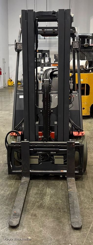 image for item DY0544 2023 Linde HT27CT forklift