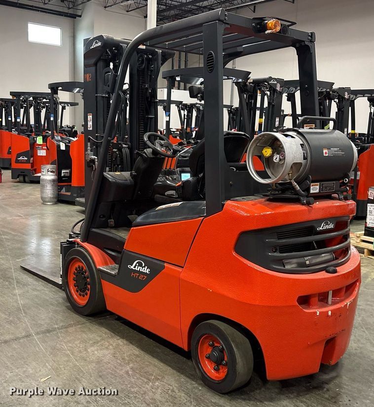 image for item DY0544 2023 Linde HT27CT forklift