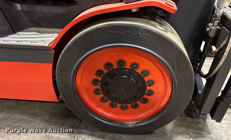 image for item DY0544 2023 Linde HT27CT forklift