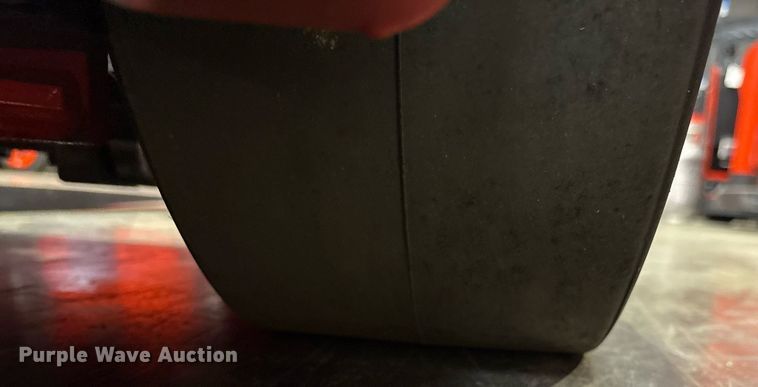 image for item DY0544 2023 Linde HT27CT forklift