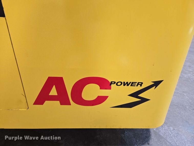 image for item EC1021 2023 Hyster E35HSD3-18 forklift