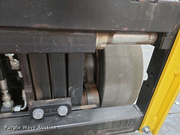 image for item EC1021 2023 Hyster E35HSD3-18 forklift