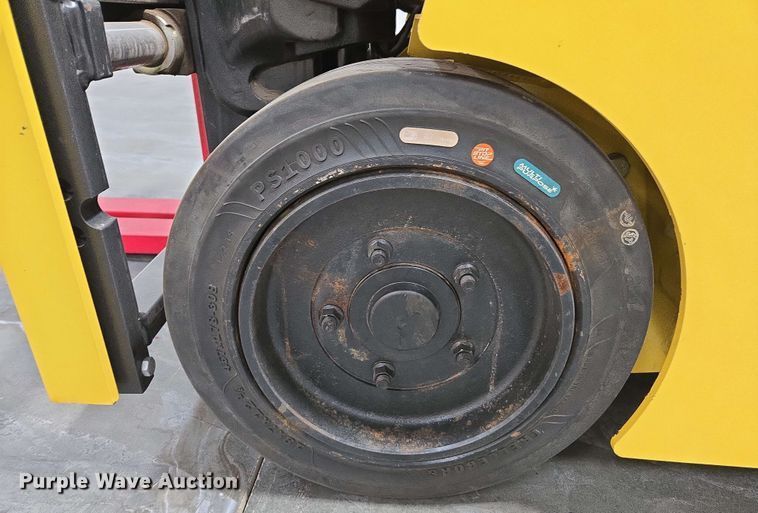 image for item EC1021 2023 Hyster E35HSD3-18 forklift