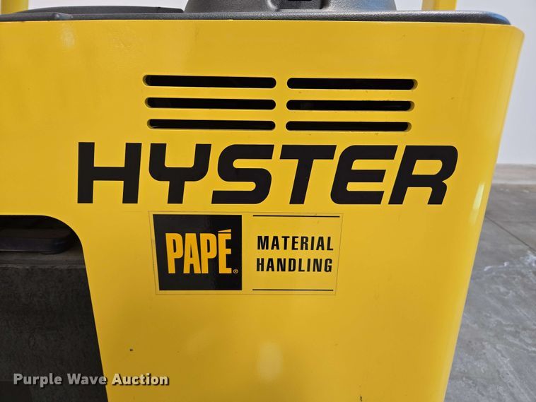 image for item EC1022 2023 Hyster E35HSD3-18 forklift