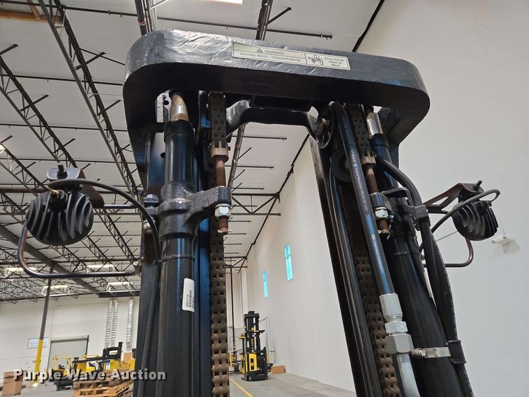 image for item EC1022 2023 Hyster E35HSD3-18 forklift