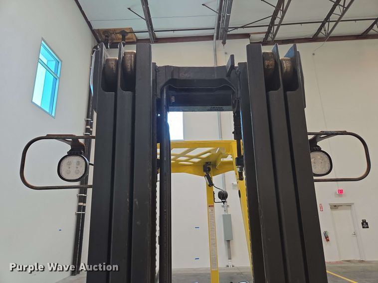 image for item EC1022 2023 Hyster E35HSD3-18 forklift