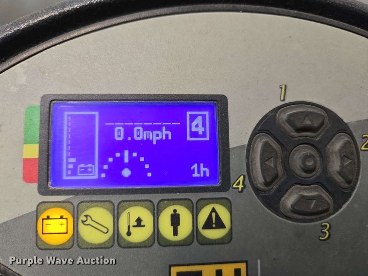 image for item EC1022 2023 Hyster E35HSD3-18 forklift