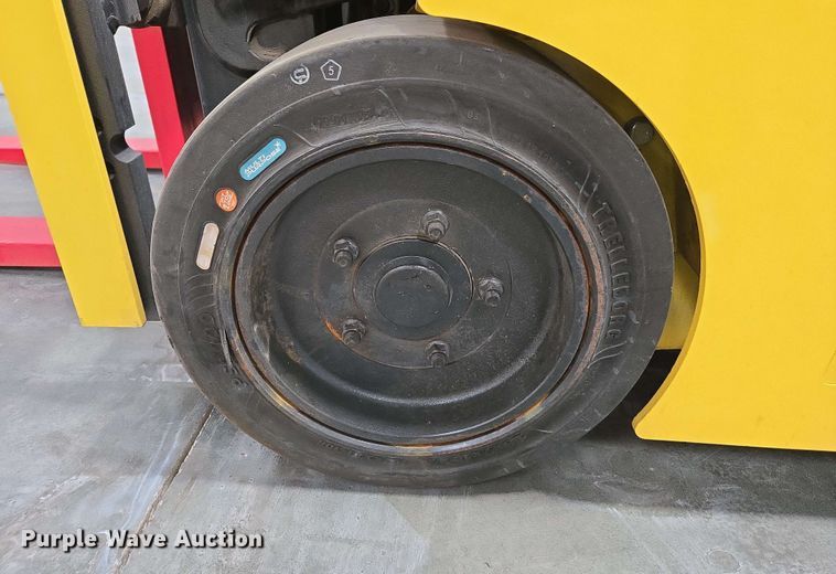 image for item EC1022 2023 Hyster E35HSD3-18 forklift