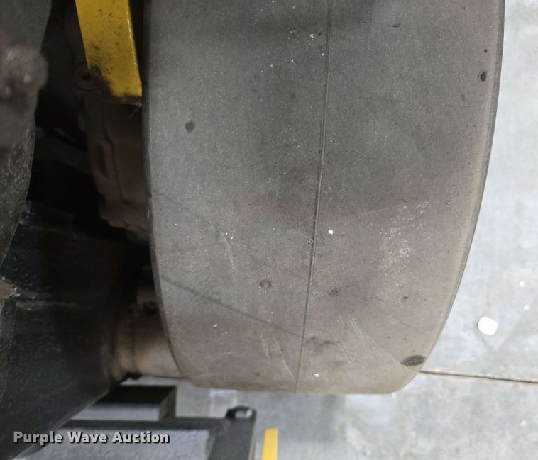 image for item EC1022 2023 Hyster E35HSD3-18 forklift