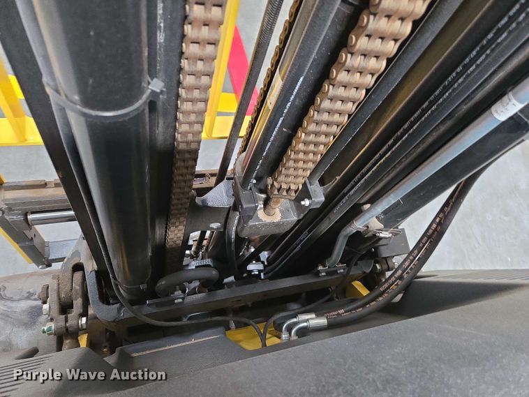 image for item EC1024 2023 Hyster E35HSD3-18 forklift