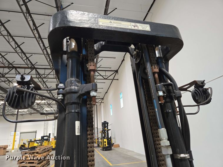 image for item EC1024 2023 Hyster E35HSD3-18 forklift