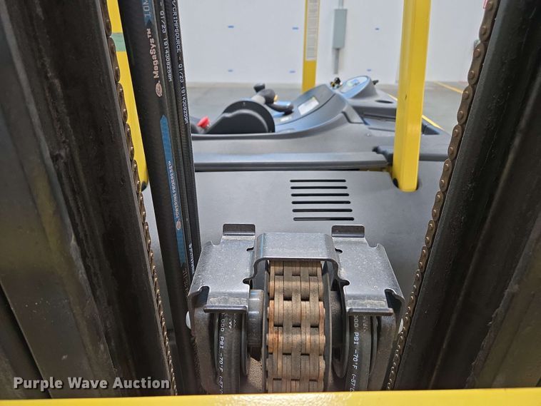 image for item EC1024 2023 Hyster E35HSD3-18 forklift