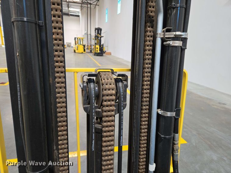 image for item EC1025 2023 Hyster E35HSD3-18 forklift