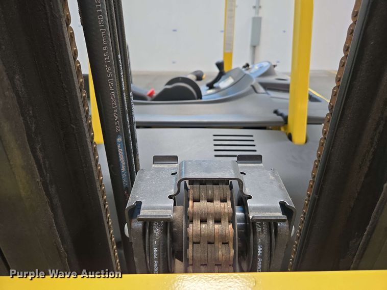 image for item EC1025 2023 Hyster E35HSD3-18 forklift