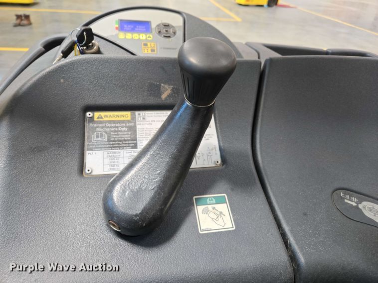 image for item EC1025 2023 Hyster E35HSD3-18 forklift