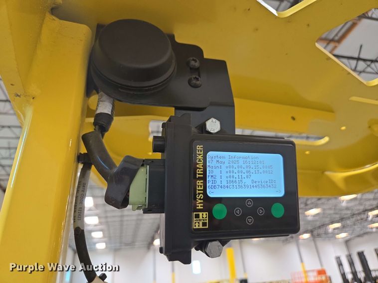 image for item EC1025 2023 Hyster E35HSD3-18 forklift