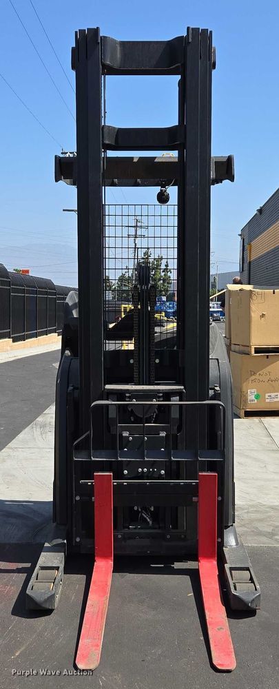 image for item EC1052 2023 Hyster N35ZR3-16.25 reach truck