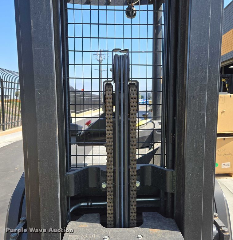 image for item EC1052 2023 Hyster N35ZR3-16.25 reach truck