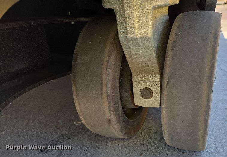 image for item EC1052 2023 Hyster N35ZR3-16.25 reach truck