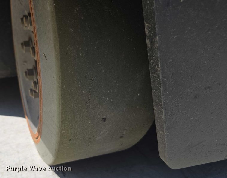 image for item EC1052 2023 Hyster N35ZR3-16.25 reach truck