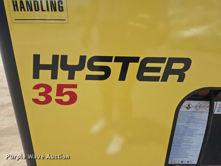 image for item EL6030 2023 Hyster N35ZR3-16.25 reach truck