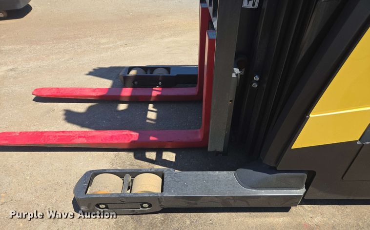 image for item EL6030 2023 Hyster N35ZR3-16.25 reach truck