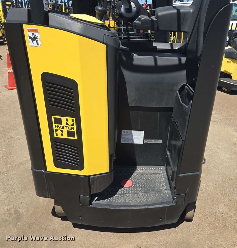 image for item EL6030 2023 Hyster N35ZR3-16.25 reach truck