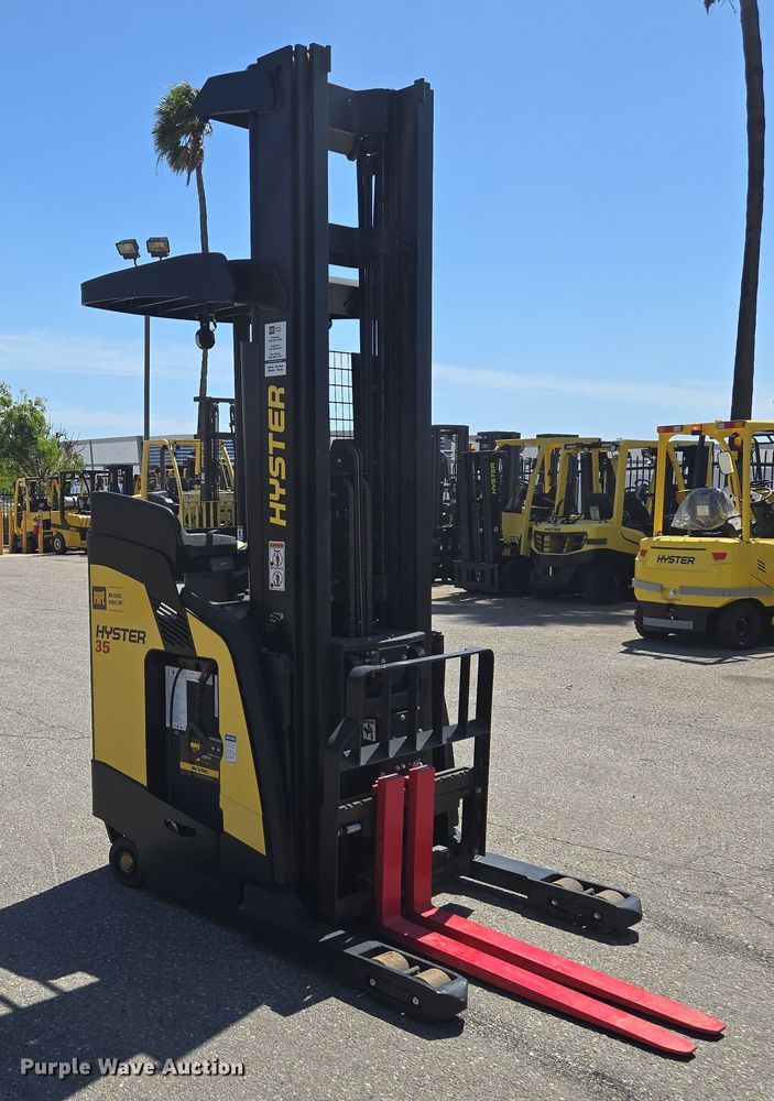 image for item EL6031 2023 Hyster N35ZR3-16.25 reach truck