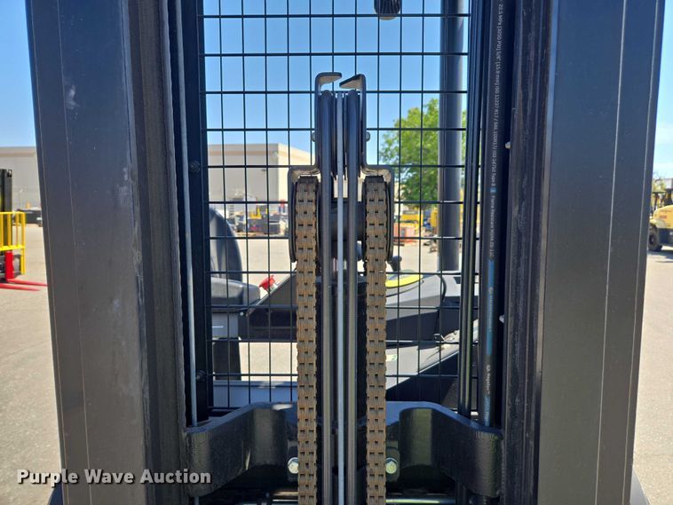 image for item EL6031 2023 Hyster N35ZR3-16.25 reach truck