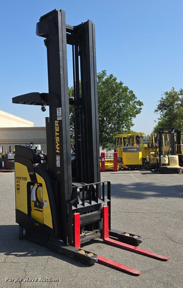 image for item EL6032 2023 Hyster N45ZR3-16.25 reach truck