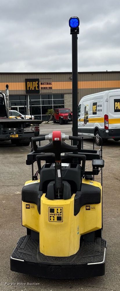 image for item EL6033 2023 Hyster B60ZAC2 pallet jack