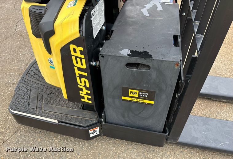 image for item EL6033 2023 Hyster B60ZAC2 pallet jack